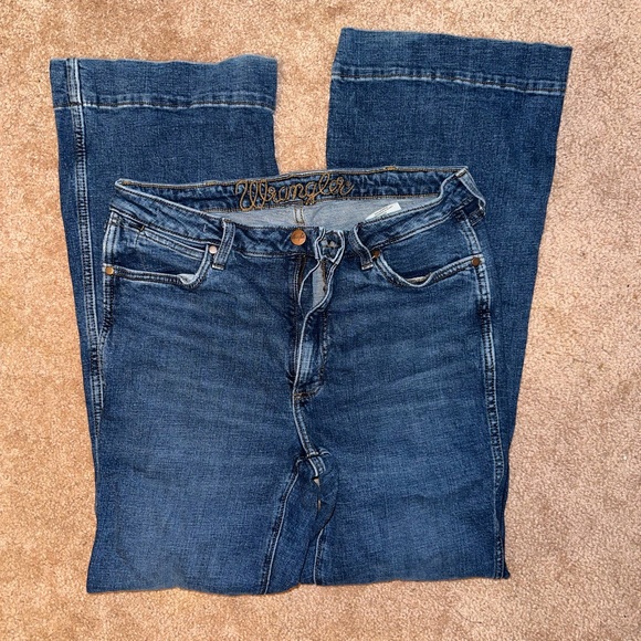 Womens Wrangler size 32x34 Trouser Jeans - Picture 2 of 4